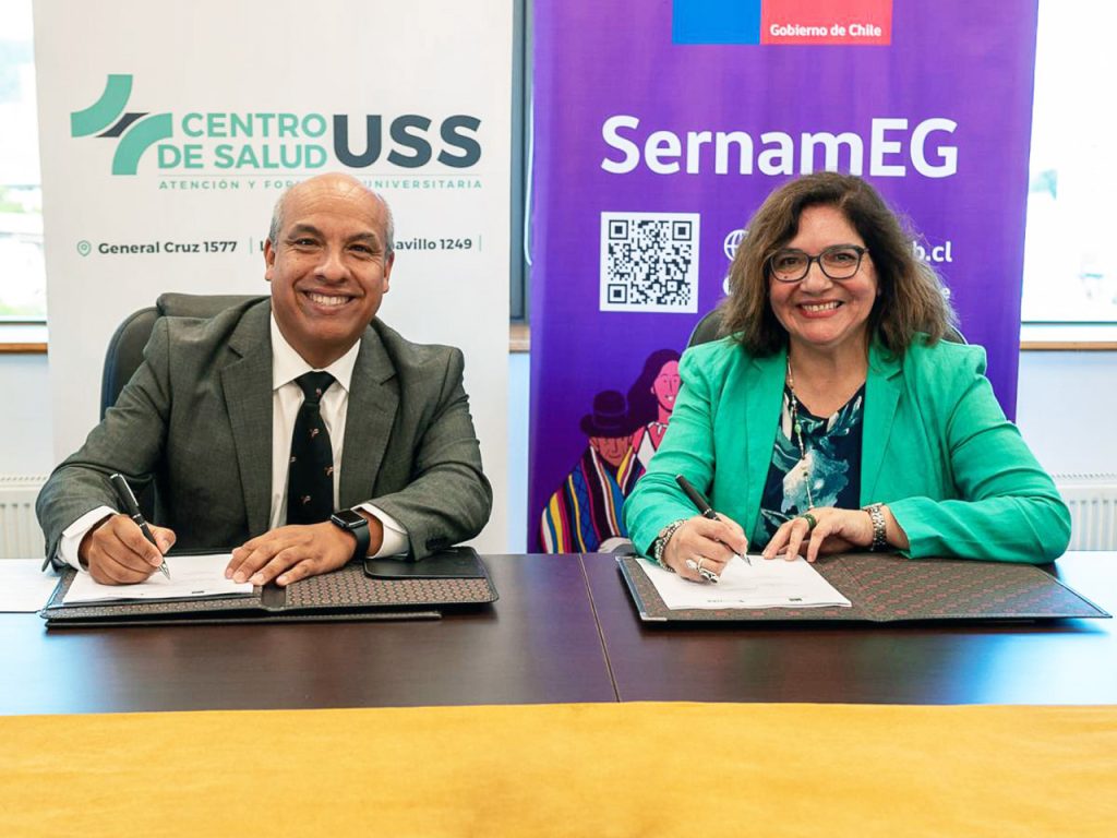 SernamEG Biobío y Universidad San Sebastián firman convenio que beneficiará a mujeres de la región en el área salud
