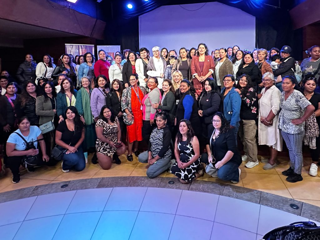 Con 135 participantes inicia el programa Mujeres Jefas de Hogar en Arica