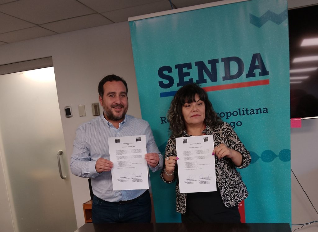 SernamEG RM y SENDA firman acuerdo colaborativo para trabajo intersectorial
