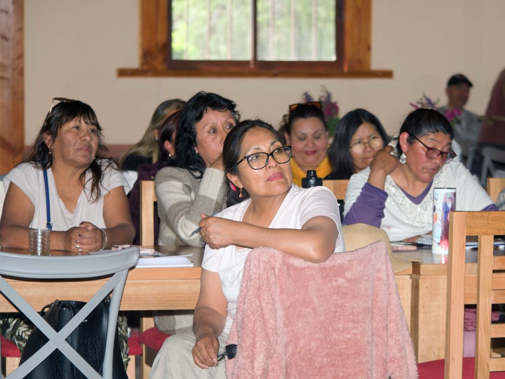 Publicarán libro que recoja la historia de las mujeres rurales e indígenas del interior de la zona