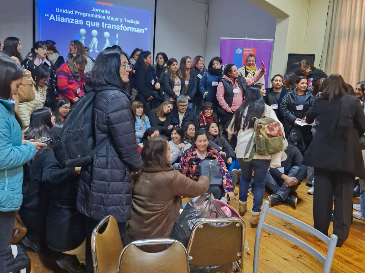 Más de mil mujeres son parte del programa 4 a 7 en la región de Valparaíso
