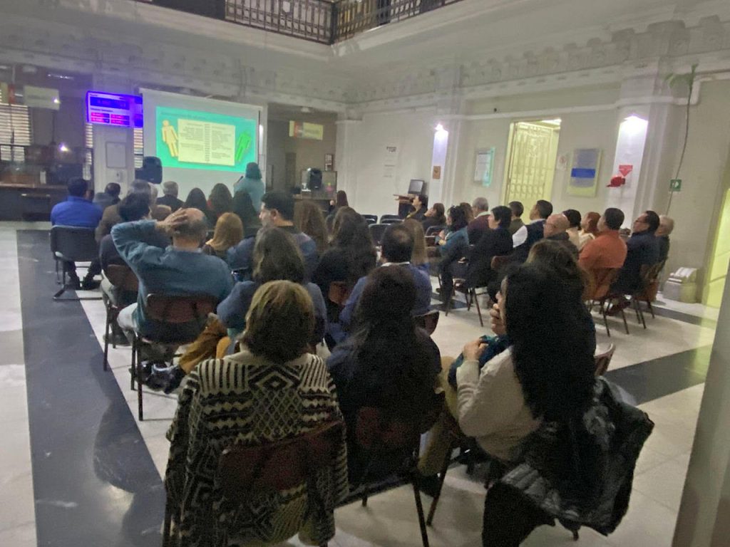 SernamEG realiza talleres de sensibilización con enfoque de género a la Tesorería Regional de Valparaíso