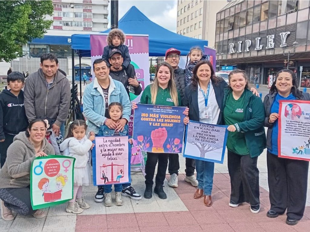 Niños y niñas de la JUNJI participan en hito sobre la eliminación de la violencia contra las mujeres
