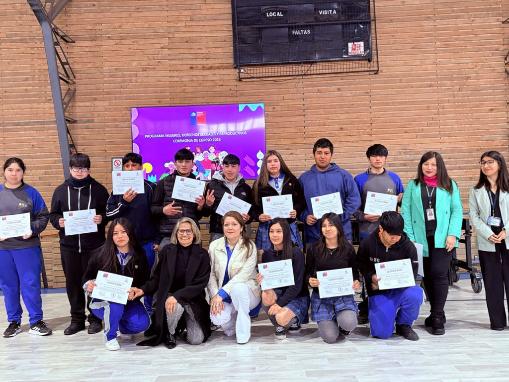 Más autonomía y derechos: 281 mujeres y jóvenes se certificaron en Derechos Sexuales y Reproductivos en Los Ríos durante 2025
