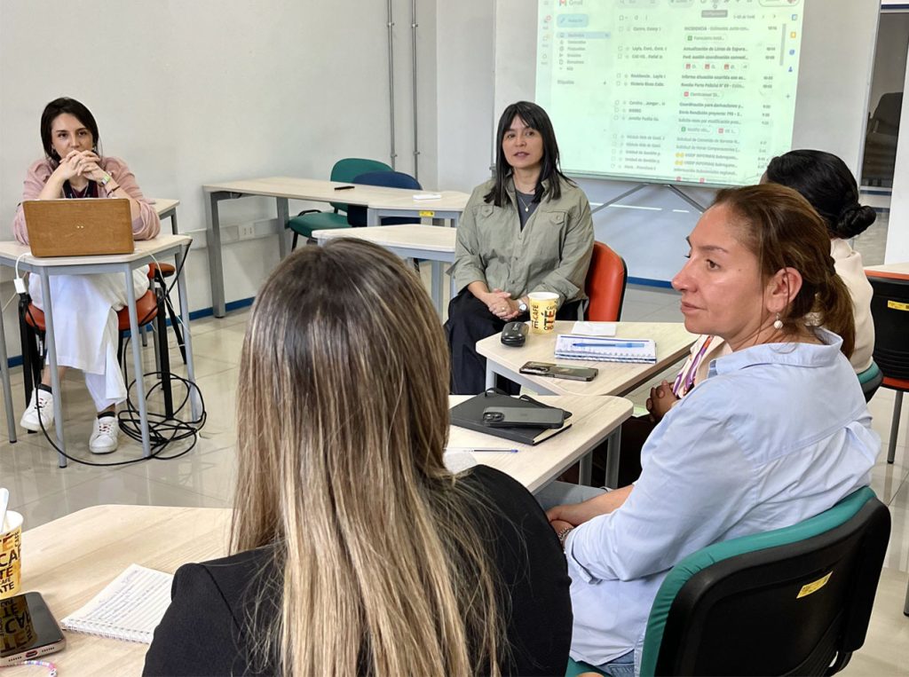 Nuevo equipo del Centro Regional en Prevención del SernamEG Los Ríos inicia proceso de capacitación para fortalecer trabajo territorial en 2026