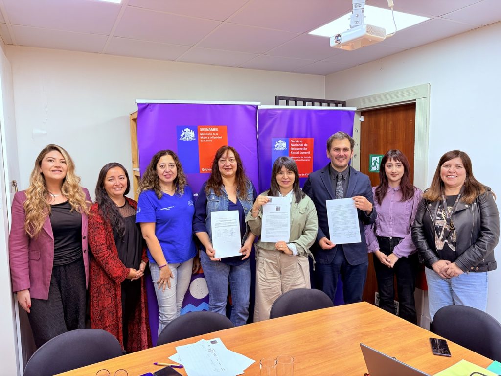 Servicio de Reinserción Social Juvenil de Los Ríos se incorpora al Programa de Buenas Prácticas Laborales con Equidad de Género del SernamEG