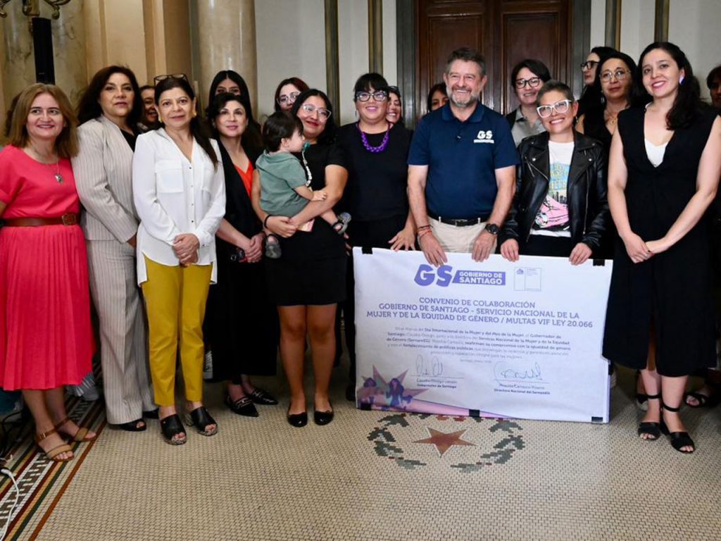 8M: SernamEG firma convenio con Gobierno de Santiago que fortalece la atención a víctimas de violencias de género