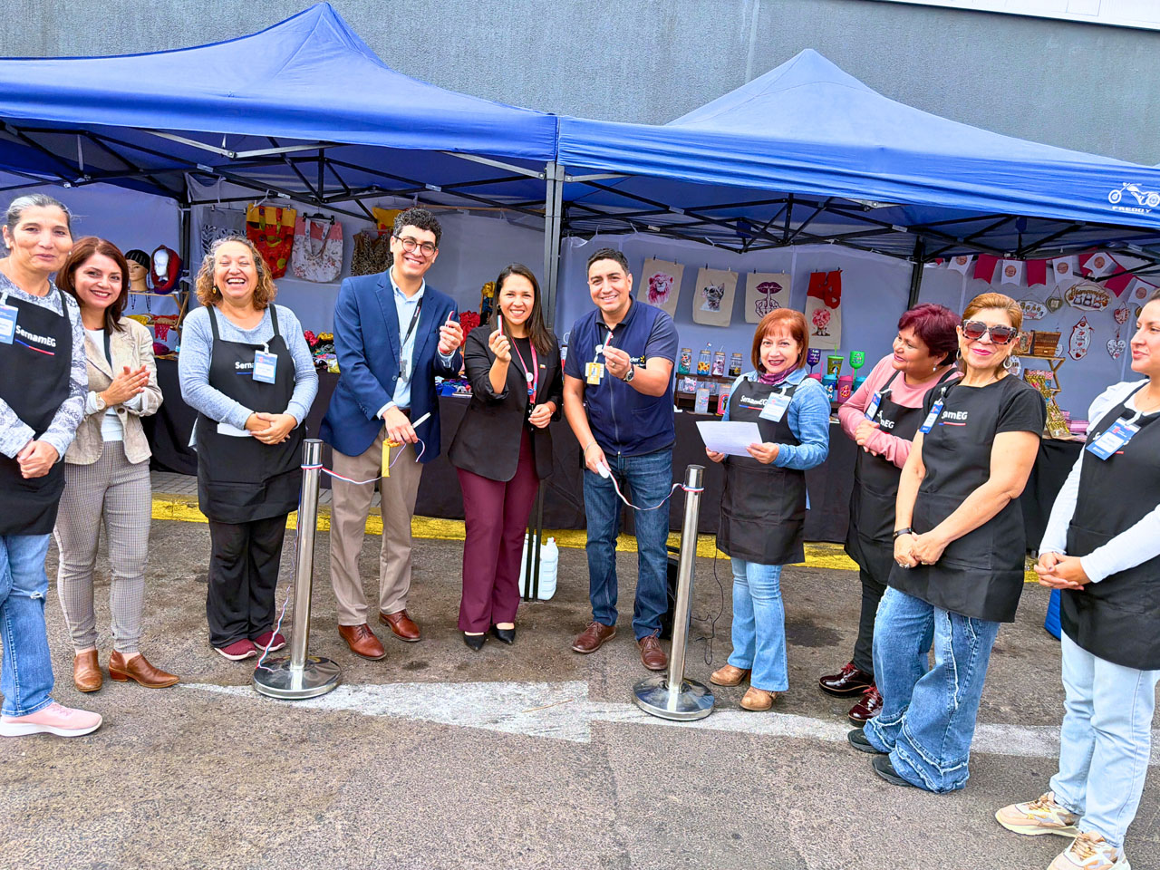 Emprendedoras del SernamEG fortalecen su vitrina comercial en nueva Expo Walmart Arica 2026