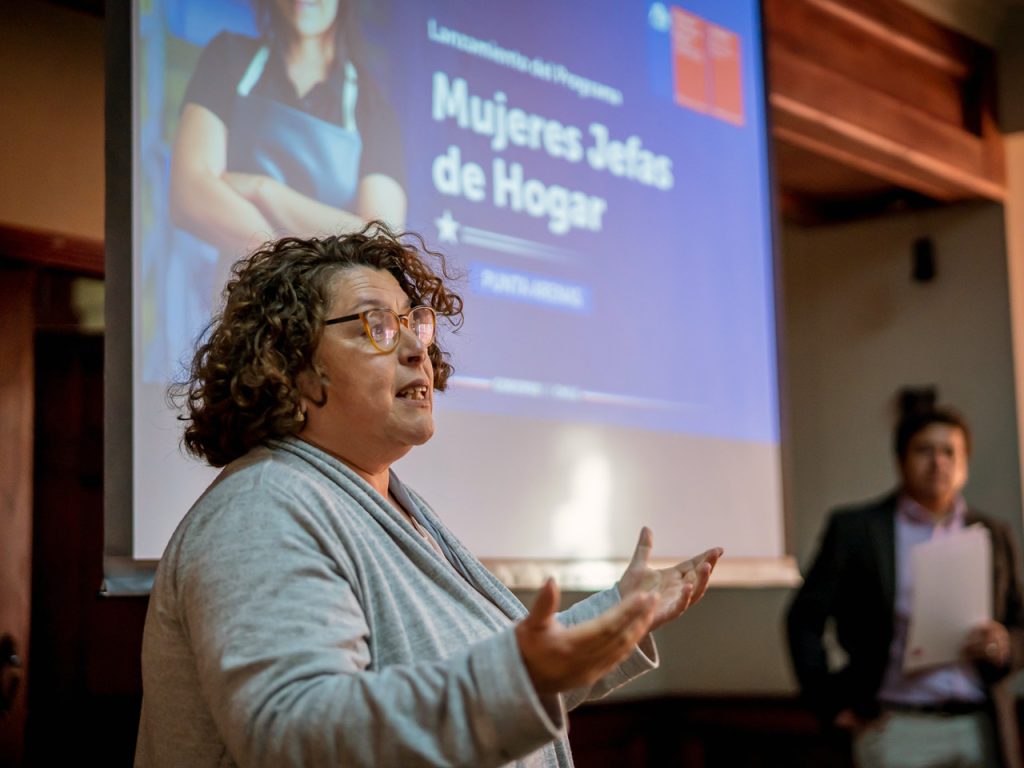 Más de 120 mujeres inician su participación en el Programa Mujeres Jefas de Hogar en Punta Arenas