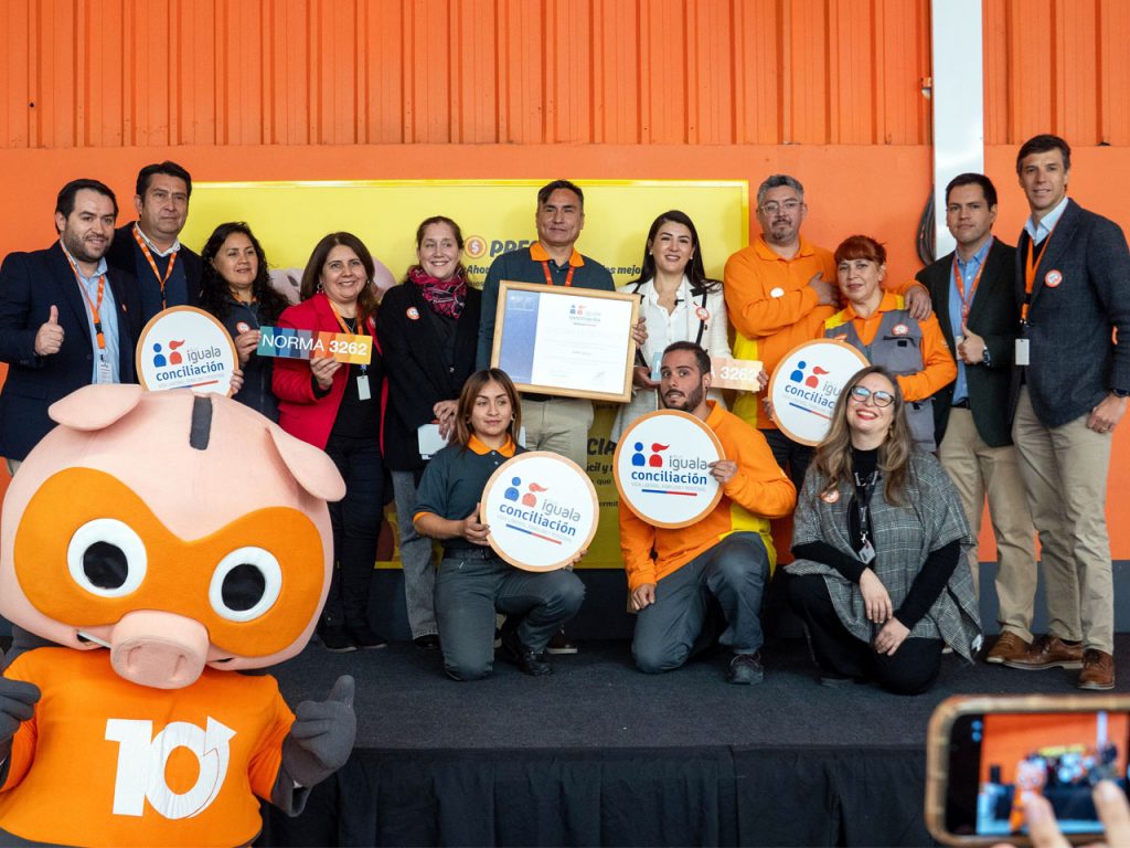 SernamEG otorgó Sello Iguala-Conciliación a supermercado Super 10